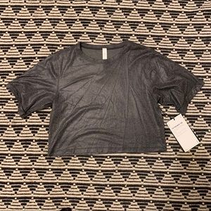 Lululemon “To the beat” tee (size 2)